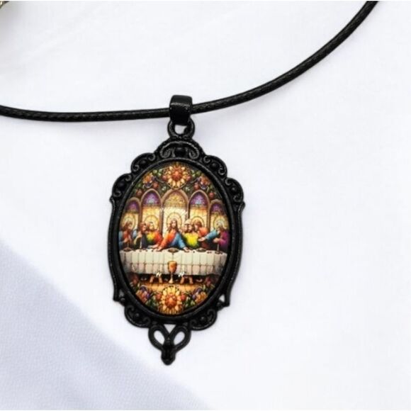 Last Supper Cabochon Glass Dome Black Portrait Pendant Jesus Disciples Necklace - Picture 3 of 6